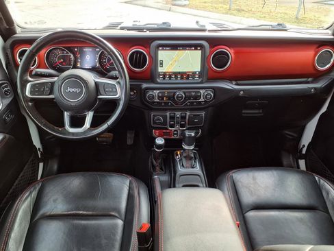 Used 2020 Jeep Gladiator Rubicon image 10