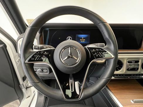 Used 2025 Mercedes-Benz G 550 image 7