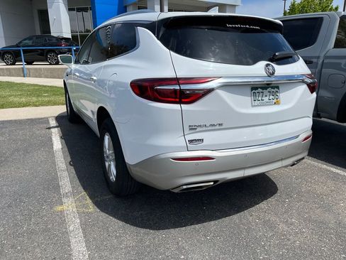 Used 2020 Buick Enclave Essence AWD/4WD image 4