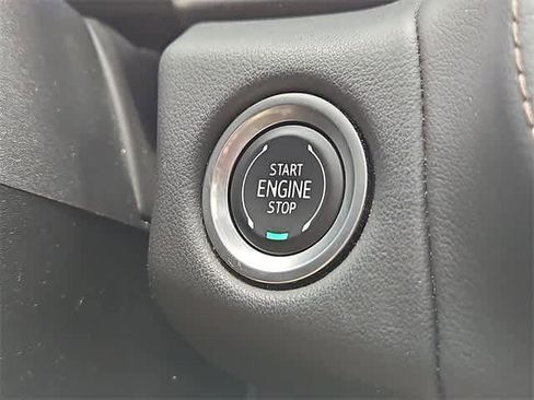 Certified 2024 Chevrolet Suburban High Country w/ Advanced Technology Package image 22