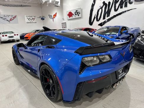 Used 2019 Chevrolet Corvette Z06 image 3