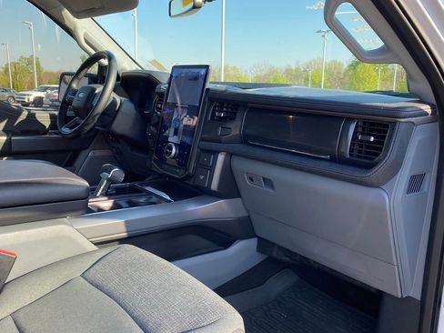 Used 2024 Ford F150 Lightning Flash image 30