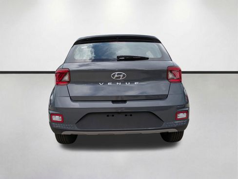 New 2026 Hyundai Venue SEL FWD image 6