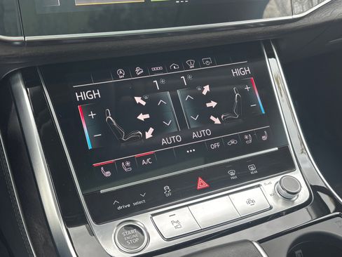 Used 2022 Audi Q7 3.0T Prestige image 41