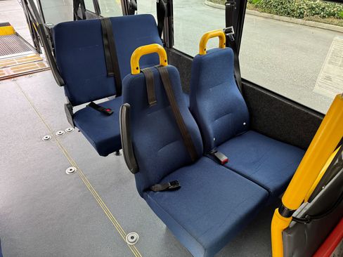 Used 2014 Chevrolet Express 3500 image 20