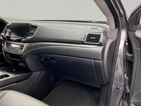 Used 2025 Honda Ridgeline RTL image 17