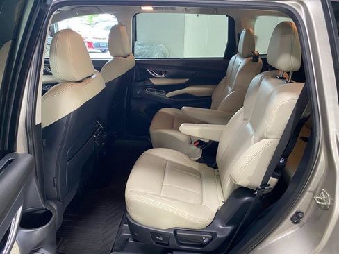 Used 2019 Subaru Ascent Limited AWD/4WD image 16