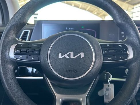 Used 2024 Kia Sportage LX image 33