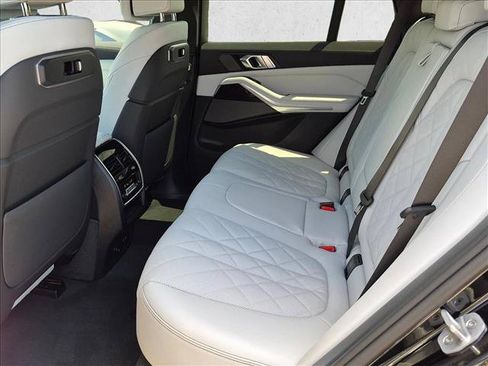 New 2026 BMW X5 xDrive40i AWD/4WD image 17
