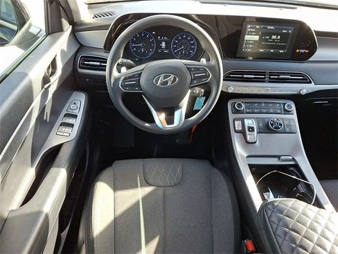 Used 2020 Hyundai Palisade SE image 2
