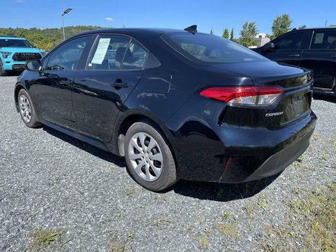 Used 2024 Toyota Corolla LE FWD image 5