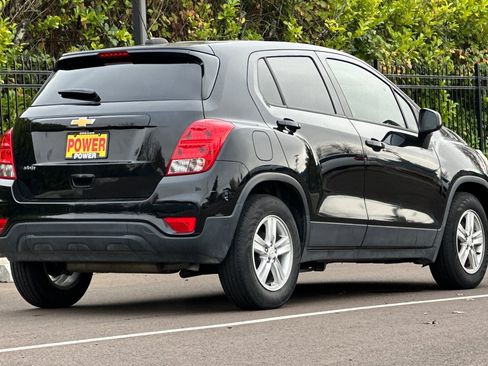 Used 2020 Chevrolet Trax LS w/ Tint and Cruise Package image 4