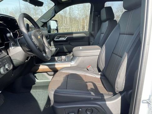 New 2026 Chevrolet Silverado 3500 High Country w/ Technology Package image 13