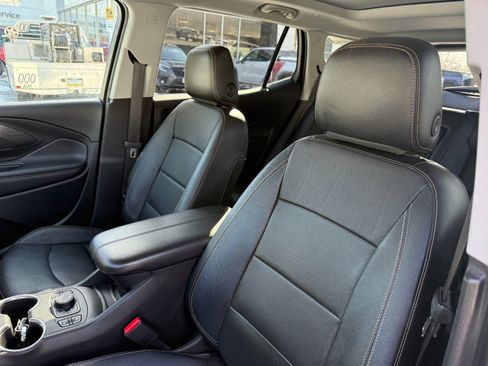 Used 2021 GMC Terrain SLT w/ Infotainment Package II image 14