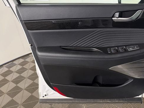 Certified 2025 Hyundai Palisade Calligraphy AWD/4WD image 28