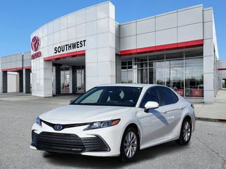 Used 2022 Toyota Camry LE video 2