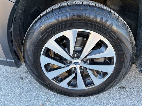Certified 2024 Subaru Outback Premium AWD/4WD image 9