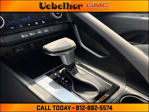 Used 2024 Hyundai Elantra SEL FWD image 30