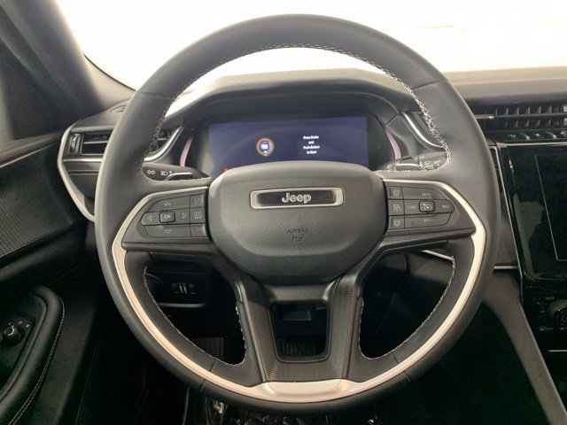 Used 2023 Jeep Grand Cherokee Altitude AWD/4WD image 27