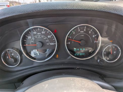 Used 2016 Jeep Wrangler Sport w/ Connectivity Group image 50