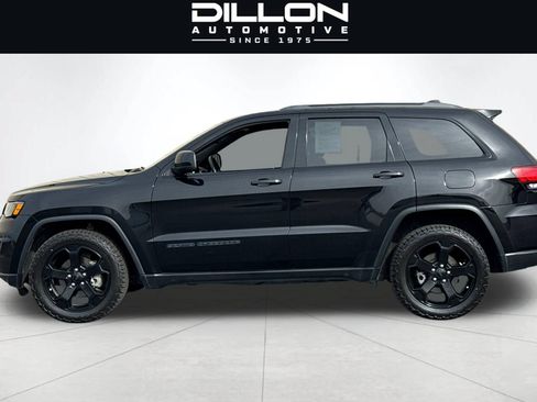 Used 2019 Jeep Grand Cherokee Laredo AWD/4WD image 7