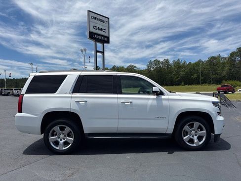 Used 2018 Chevrolet Tahoe LT RWD image 2