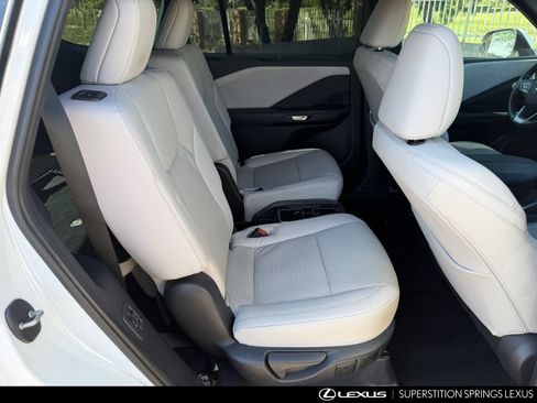 Certified 2025 Lexus TX 350 FWD w/ Technology Package image 28