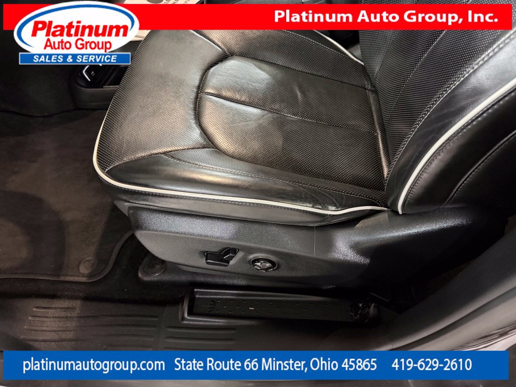 Used 2019 Chrysler Pacifica Limited w/ Advanced Safetytec Group FWD image 12