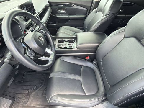 Used 2025 Honda Pilot EX-L image 5