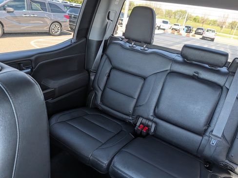 Used 2022 Chevrolet Silverado 1500 RST AWD/4WD image 12