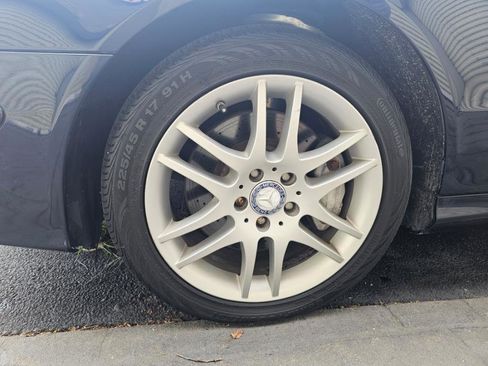 Used 2009 Mercedes-Benz CLK 350 Coupe w/ Premium I Pkg image 32