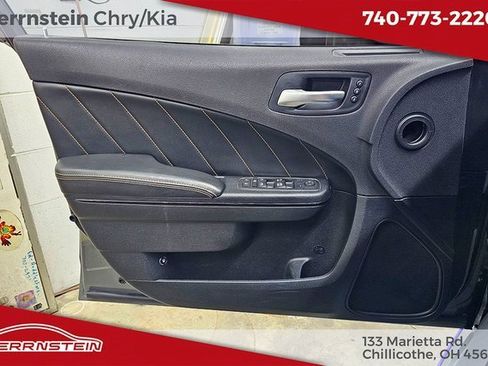 Used 2017 Dodge Charger R/T image 19