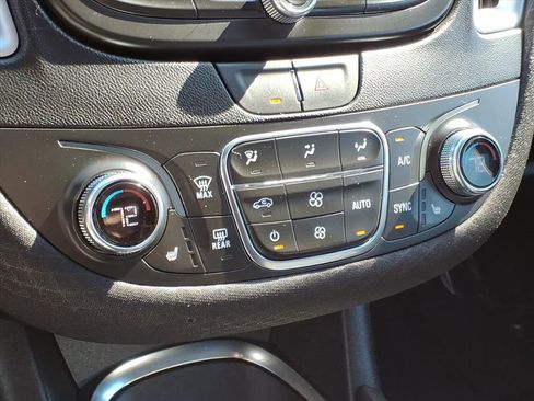 Used 2024 Chevrolet Malibu LT FWD image 17