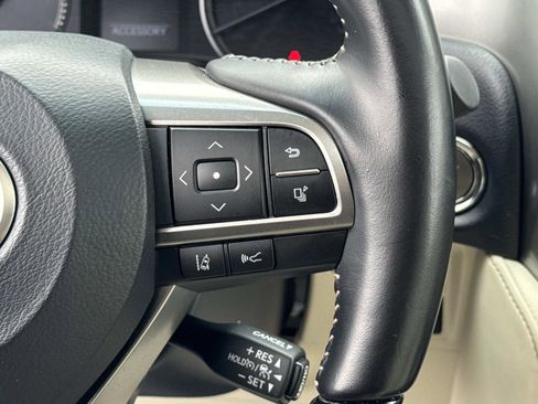 Used 2023 Lexus GX 460 Premium w/ Premium Plus Package image 8