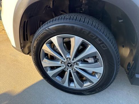 Used 2020 Mercedes-Benz GLE 350 4MATIC image 5