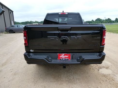 New 2026 RAM 1500 Big Horn w/ Night Edition AWD/4WD image 6