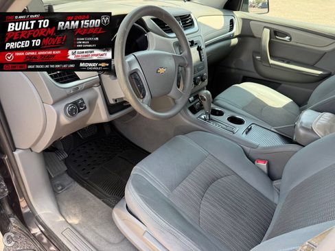 Used 2016 Chevrolet Traverse LS w/ LPO, 'HIT The Road' Package FWD image 11