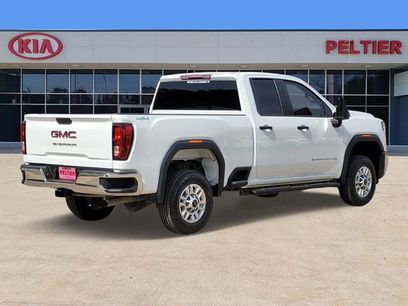 Used 2024 GMC Sierra 2500 Pro w/ Convenience Package