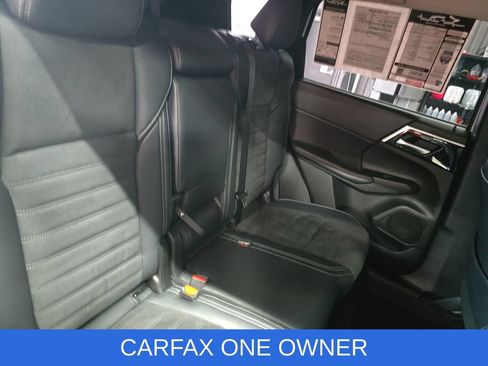 Used 2023 Mitsubishi Outlander 4WD Plug-In Hybrid image 11