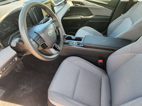 Used 2025 Toyota Camry LE w/ Convenience Package FWD image 16