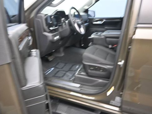 Used 2023 GMC Sierra 1500 Elevation RWD image 11