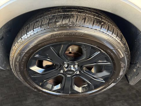 Used 2019 Ford Explorer Sport AWD/4WD image 39