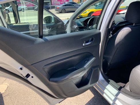 Used 2022 Nissan Altima 2.5 SV FWD image 28
