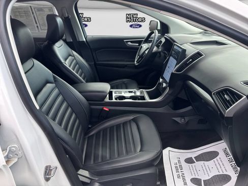 Used 2024 Ford Edge SEL w/ Convenience Package AWD/4WD image 16