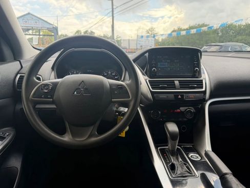 Used 2020 Mitsubishi Eclipse Cross ES AWD/4WD image 16