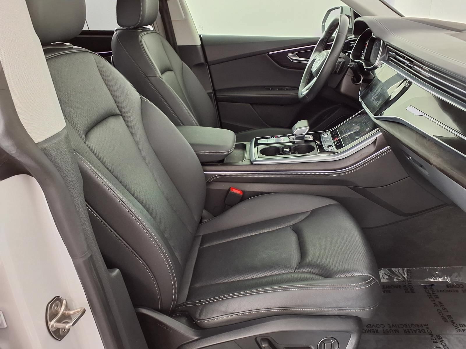 Used 2023 Audi Q8 Prestige AWD/4WD image 9