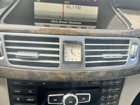 Used 2014 Mercedes-Benz CLS 550 w/ Premium 1 Package image 34