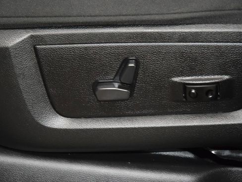 Used 2023 RAM 2500 Big Horn w/ Level 1 Equipment Group AWD/4WD image 41