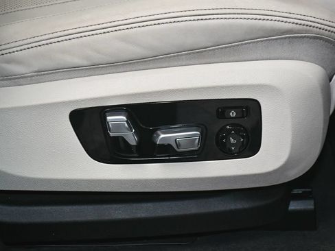 Used 2020 BMW X7 M50i AWD/4WD image 71