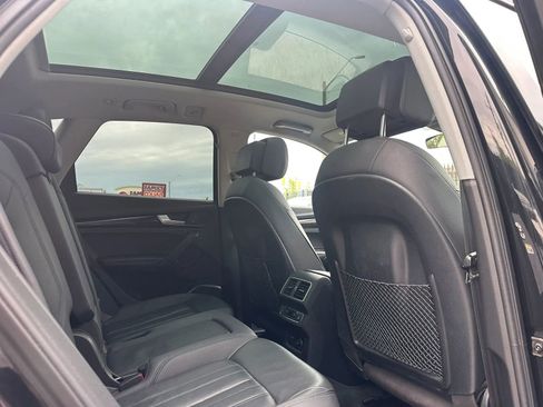 Used 2019 Audi Q5 2.0T Premium Plus w/ Premium Plus Package AWD/4WD image 16